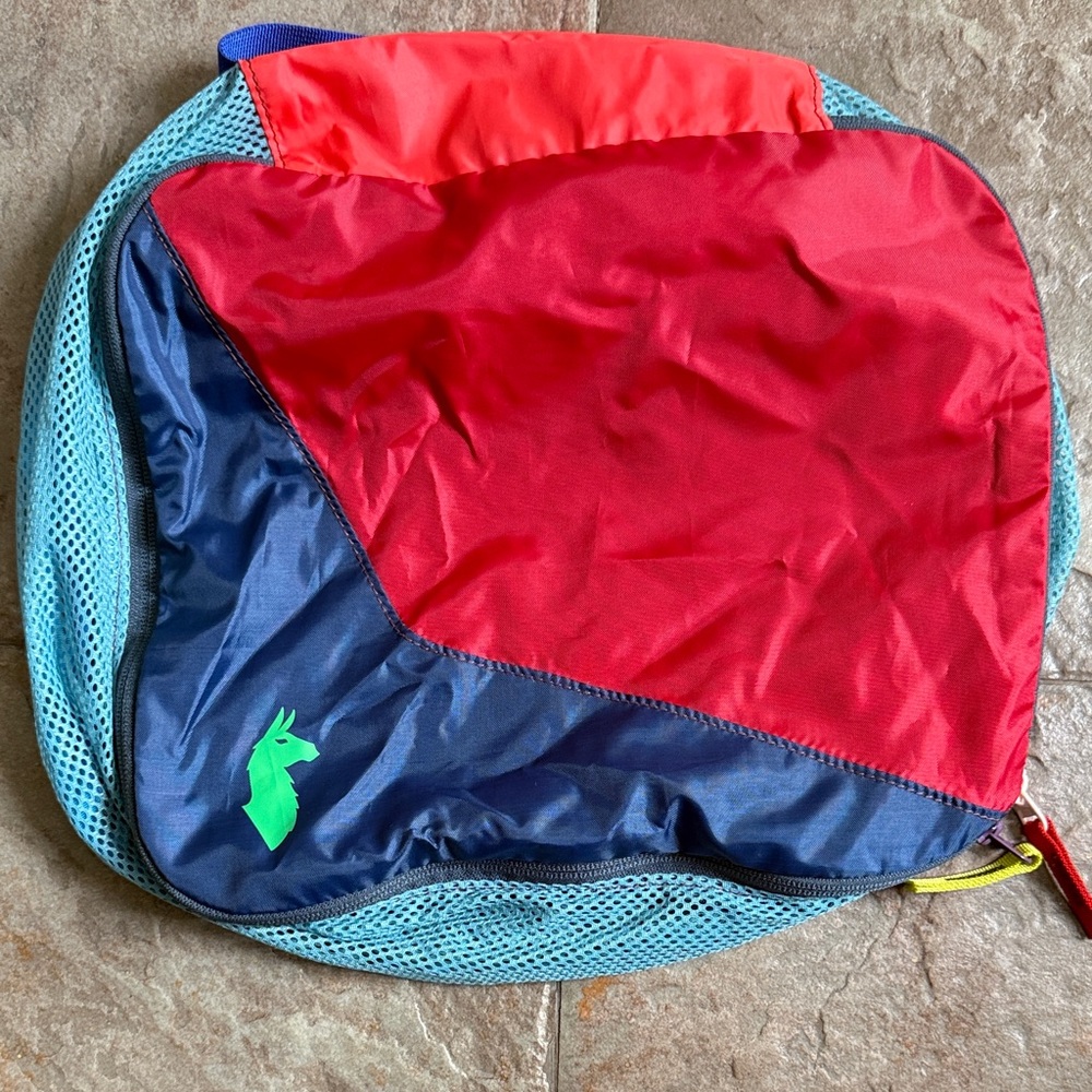 Cotopaxi travel bag